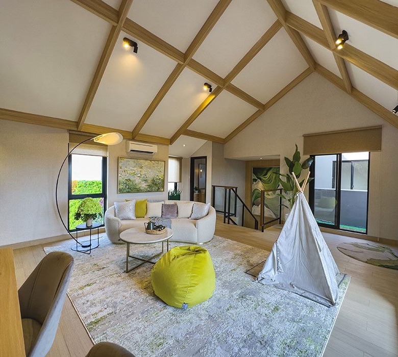 Viola Residence — Rumah 3 Lantai dengan Attic & Club House di Summarecon Crown Gading