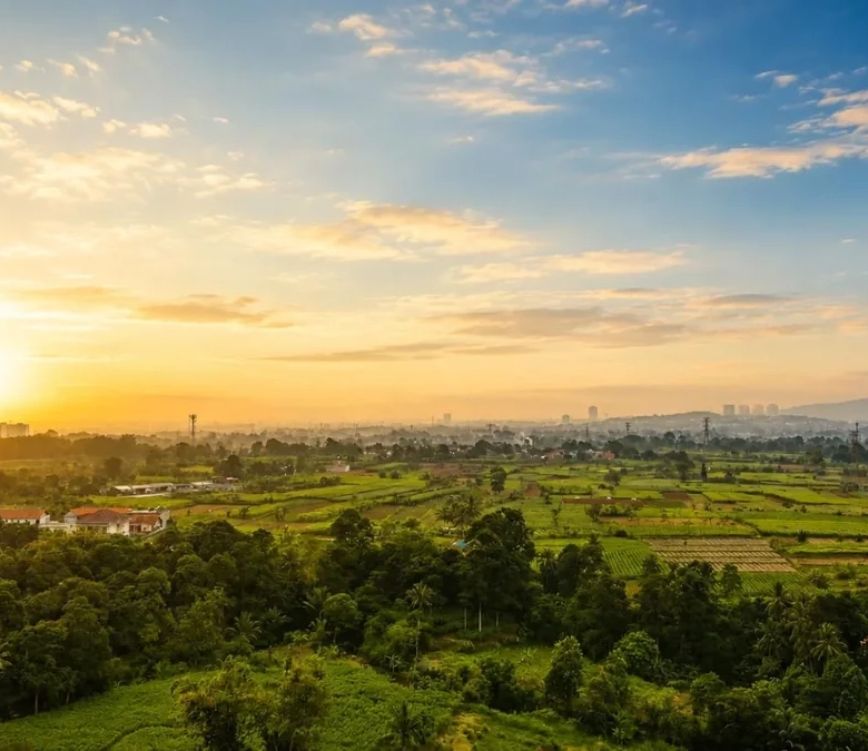 The Sherwood Residence — Neo-Klasik 3 Lantai Split-Level di Summarecon Bogor